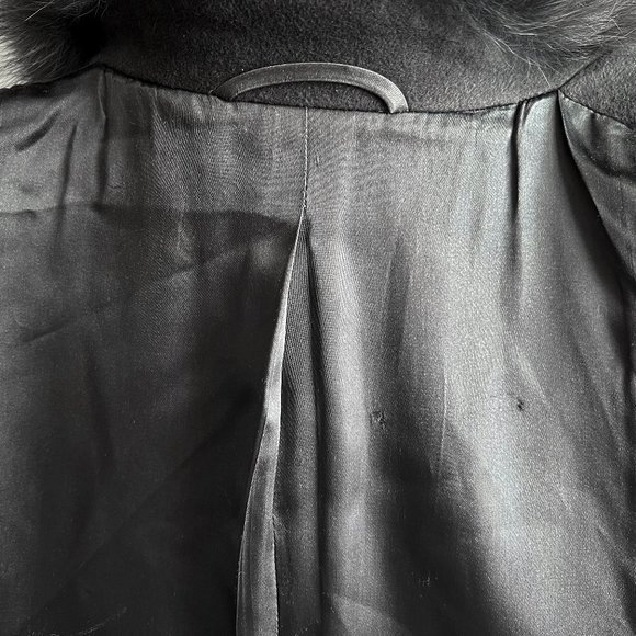 Woman cashemere/angora/wool short coat with arctic fox collar and cuffs - Picture 11 of 16